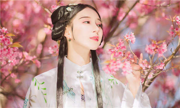 小板镇供卵试管婴儿：助您实现家庭梦想的科学方案